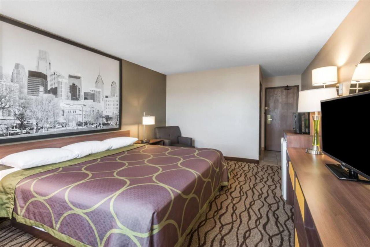 Hotel Super 8 By Wyndham Bedford Exteriér fotografie
